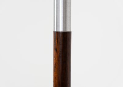 Rosewood & aluminium floorlamp attributed to Jo Hammerborg for Fog & Mørup (Denmark, 1960s). This elegant floor lamp features a sleek, minimalistic design, beautifully combining warm rosewood with refined aluminium details. While the model is often attributed to Jo Hammerborg, no official documentation has been found to fully confirm this. Regardless, it remains a striking example of high-quality Danish mid-century lighting. Presented in good condition, with normal age-related signs of use.