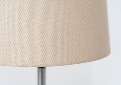 Rosewood & aluminium floorlamp attributed to Jo Hammerborg for Fog & Mørup (Denmark, 1960s). This elegant floor lamp features a sleek, minimalistic design, beautifully combining warm rosewood with refined aluminium details. While the model is often attributed to Jo Hammerborg, no official documentation has been found to fully confirm this. Regardless, it remains a striking example of high-quality Danish mid-century lighting. Presented in good condition, with normal age-related signs of use.