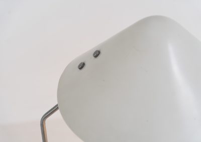 “VIP” floor lamp by Jørgen Gammelgaard for Pandul (Denmark, 1980s). Minimalist Danish design featuring a white conical shade, slim metal stem and adjustable head for both directional or indirectional light. A functional and elegant floor lamp with timeless appeal.