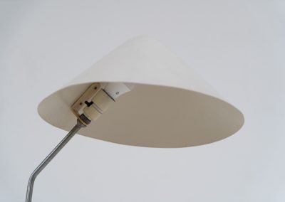 “VIP” floor lamp by Jørgen Gammelgaard for Pandul (Denmark, 1980s). Minimalist Danish design featuring a white conical shade, slim metal stem and adjustable head for both directional or indirectional light. A functional and elegant floor lamp with timeless appeal.