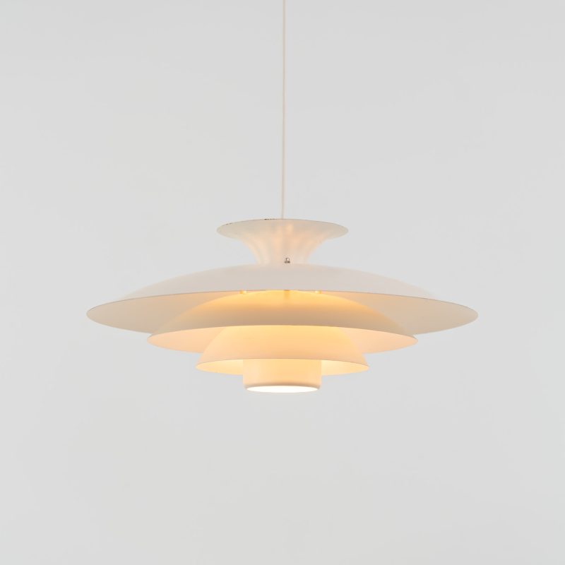 Pendant light by Form Light (Denmark, 1970s). The lamp is crafted out of five metal shades and gives a stunning light dispersion. In good condition with some minor rust stains and paint scratches consistent with its Age.