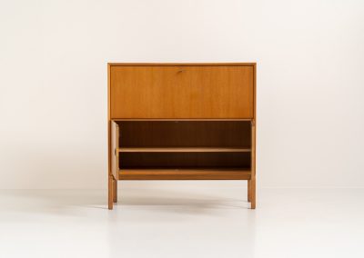 First edition MTP cabinet by Marian Grabinski for IKEA (Sweden, 1961s). Rare find! This vintage IKEA cabinet is a first-edition piece from the original prototype series created in 1961, shortly before the MTP series was introduced in the IKEA catalogue in 1962. At the time, IKEA had just one store, located in Almhult, Sweden. The MTP series was originally designed by Marian Grabinski as a wedding gift for Ingvar Kamprad, founder of IKEA. The cabinet is in very good vintage condition, with some visible signs of use and areas of discoloration, as shown in the photos. Stamped on the back.
