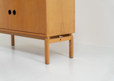 First edition MTP cabinet by Marian Grabinski for IKEA (Sweden, 1961s). Rare find! This vintage IKEA cabinet is a first-edition piece from the original prototype series created in 1961, shortly before the MTP series was introduced in the IKEA catalogue in 1962. At the time, IKEA had just one store, located in Almhult, Sweden. The MTP series was originally designed by Marian Grabinski as a wedding gift for Ingvar Kamprad, founder of IKEA. The cabinet is in very good vintage condition, with some visible signs of use and areas of discoloration, as shown in the photos. Stamped on the back.