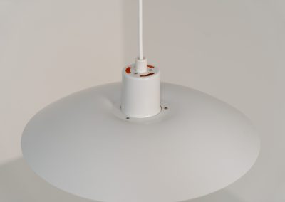 PH4/3 pendant light designed by Poul Henningsen for Louis Poulsen in Denmark, 1960s. A beautiful and timeless design with at the same time a very nice and calming light dispersion! In good condition.